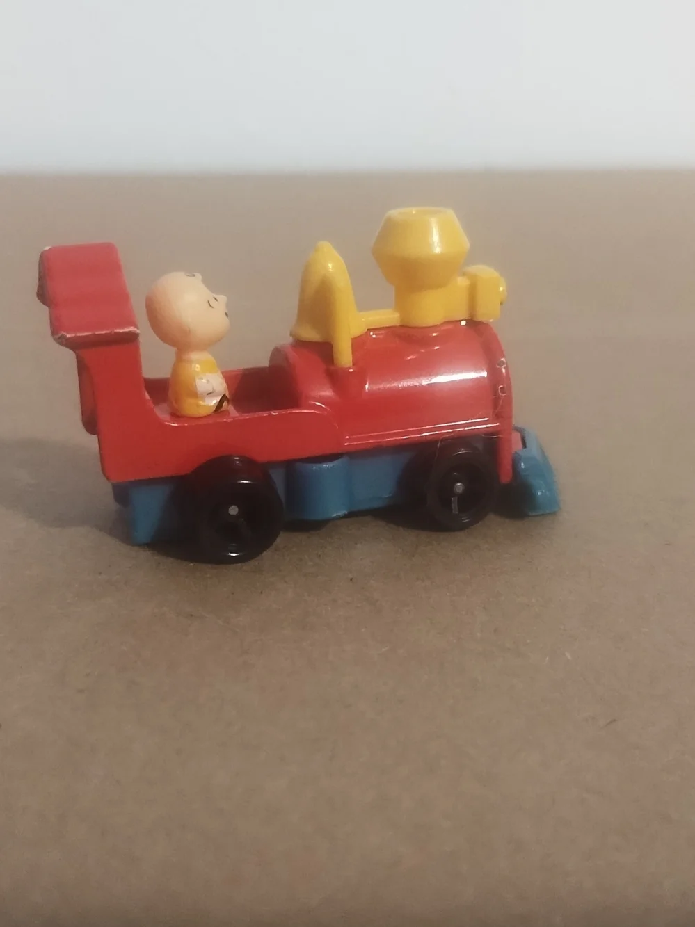 Vintage Charlie Brown 1958 1966 made in Hong Kong United feature syndicate inc